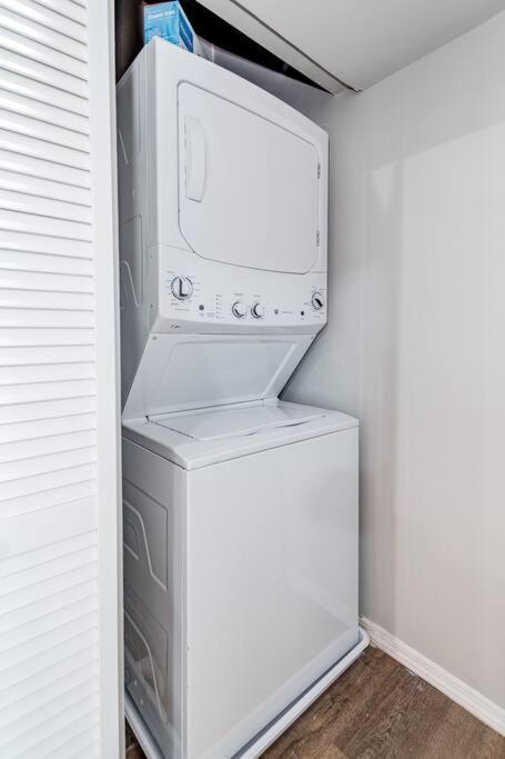 Suite 1 On Southport 4 Queen Beds Chicago Exterior foto